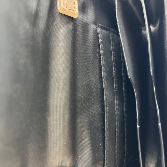 Guess Tan Snakeskin Small Crossbody Purse - Picture 7 of 11